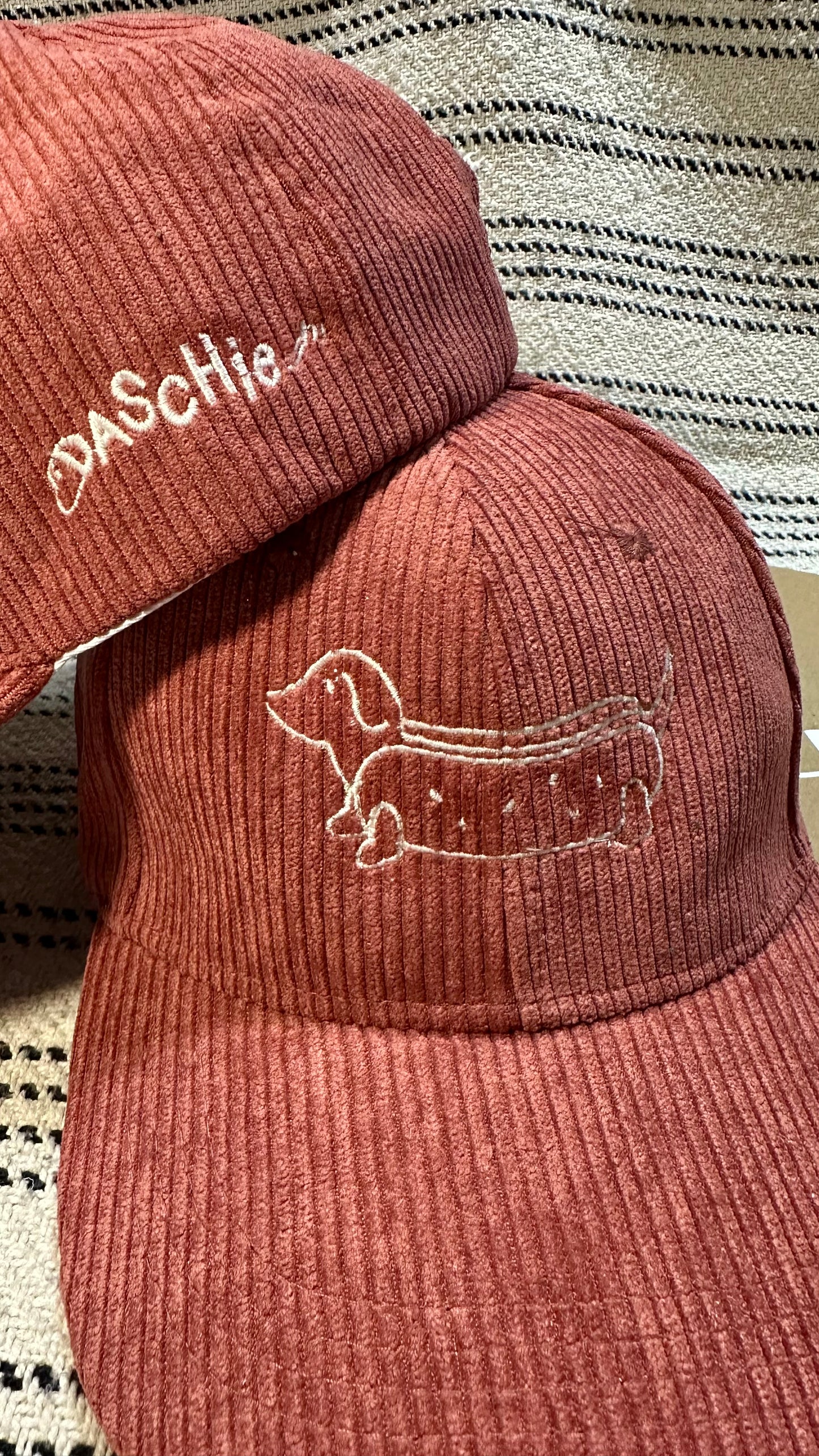Gorra Salchi-HotDog Corduroy