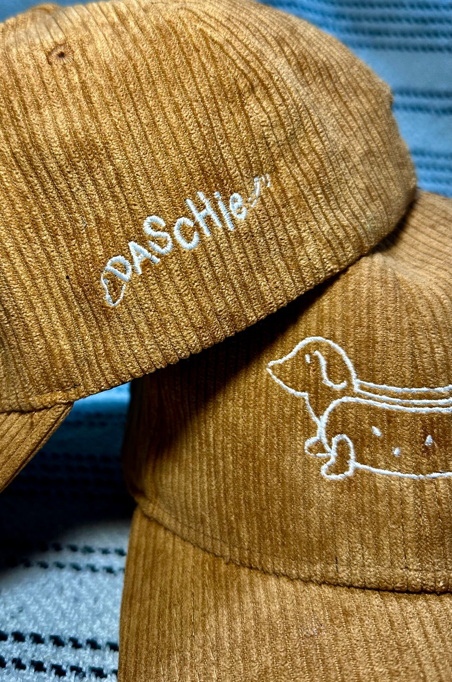 Gorra Salchi-HotDog Corduroy